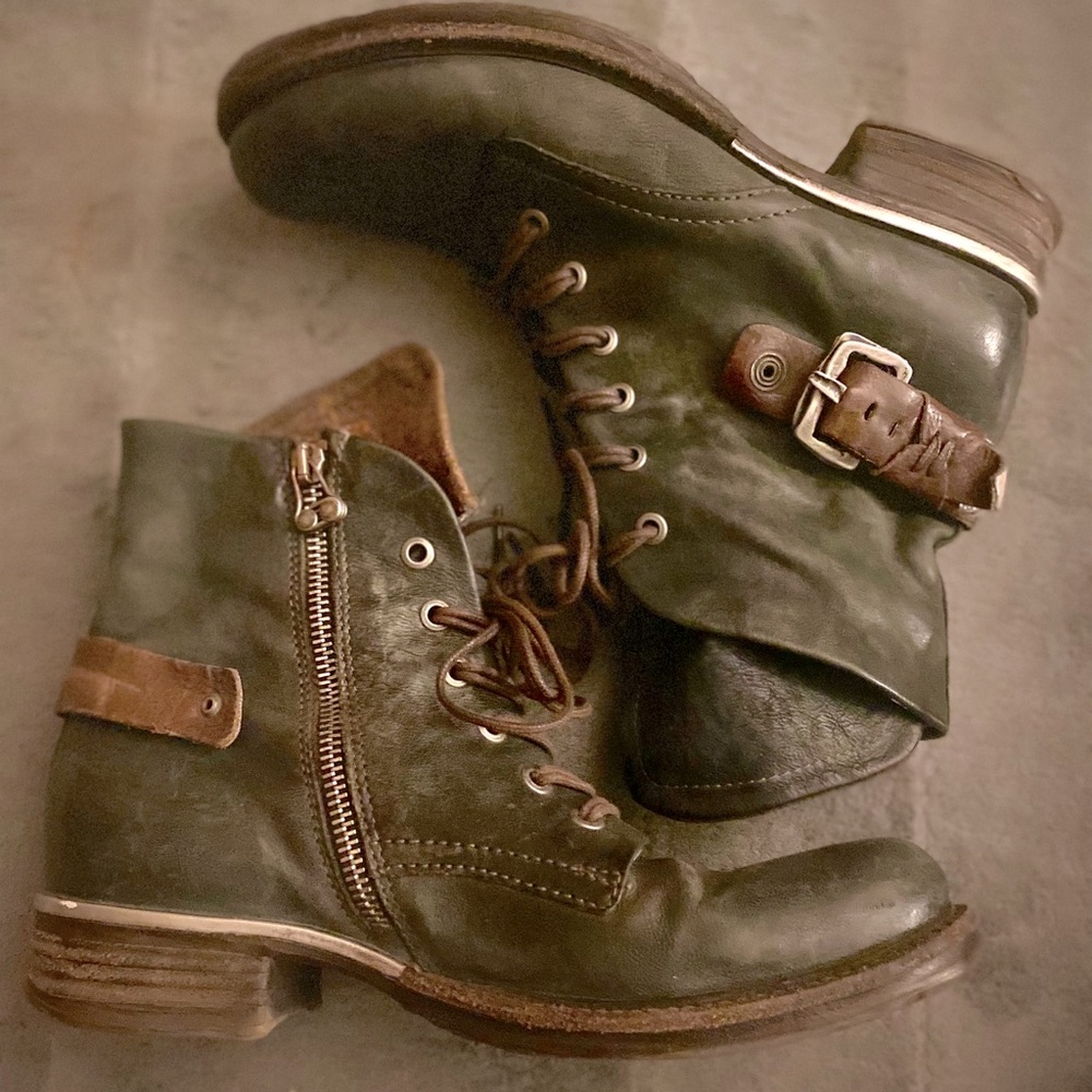 A.S. 98 BLACK (with brown accents) leather lace up airstep Moto boot